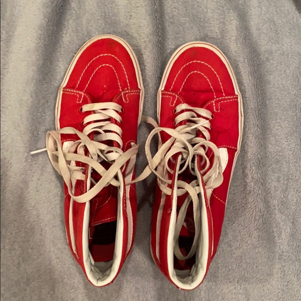 Red high top vans (Women’s size 8.0)
